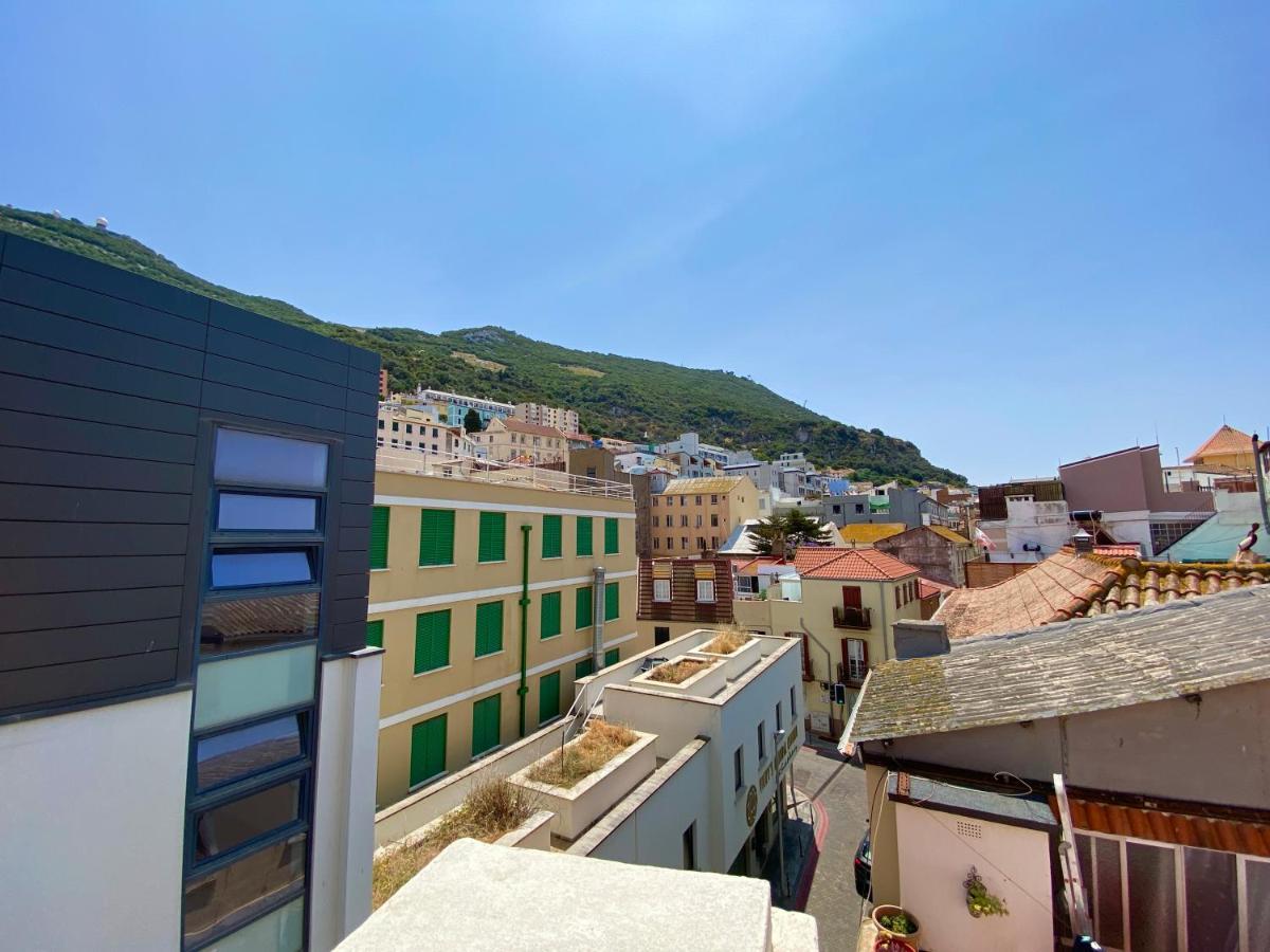 Deluxe City Centre Two Bedroom - Grand Central House Gibraltar Eksteriør bilde